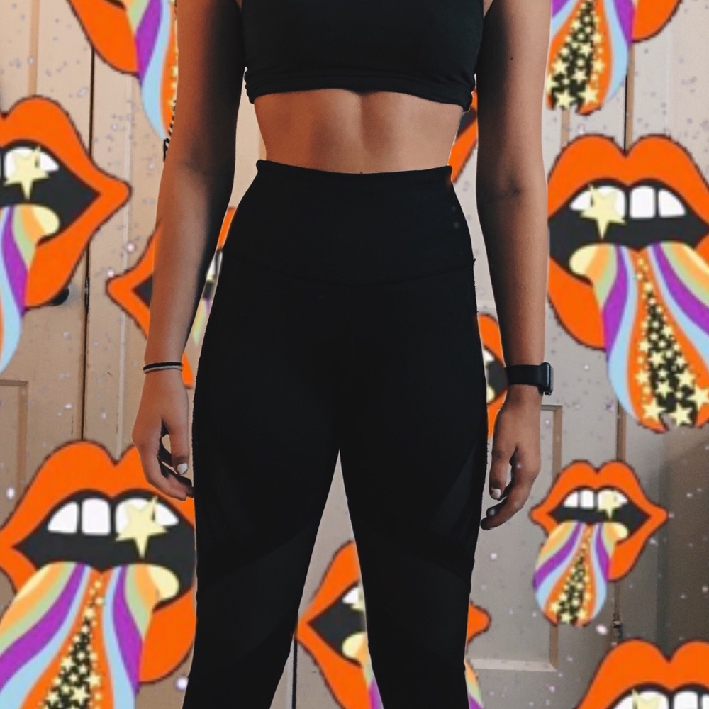 victoria secret sport mesh leggings!!